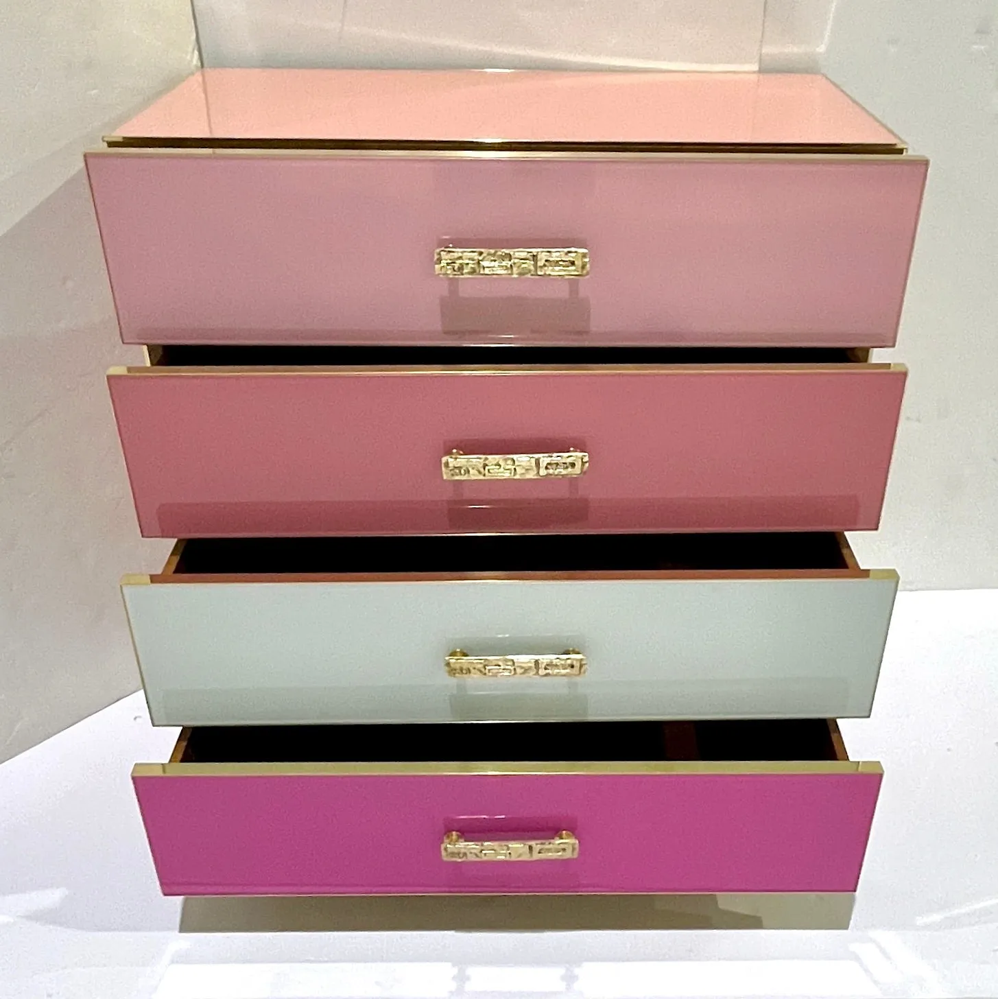 Bespoke Italian Post-Modern Pink Rose Blush White Glass 4-Drawer Semainier Chest